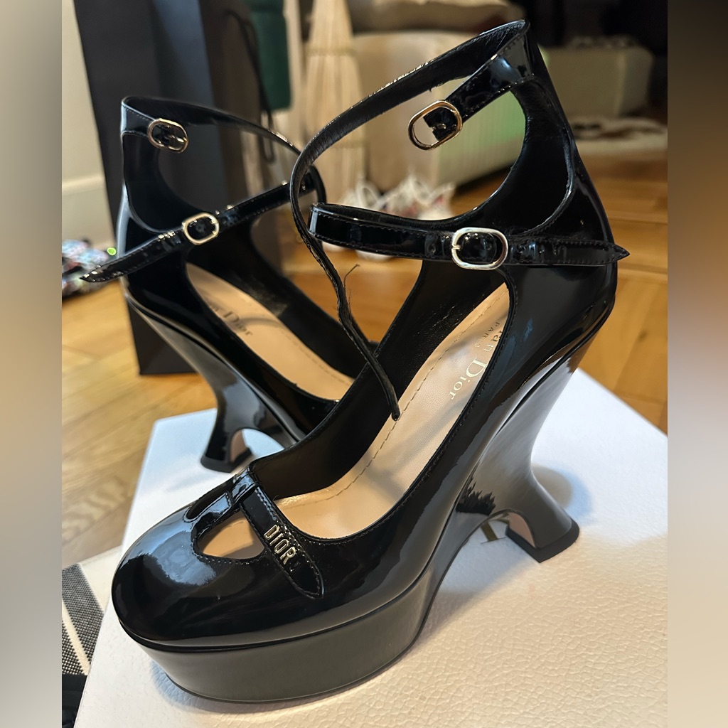 Dior  Pump Aire Dior